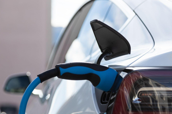 Elektromobilität in Unternehmen: Strategien für eine erfolgreiche Integration